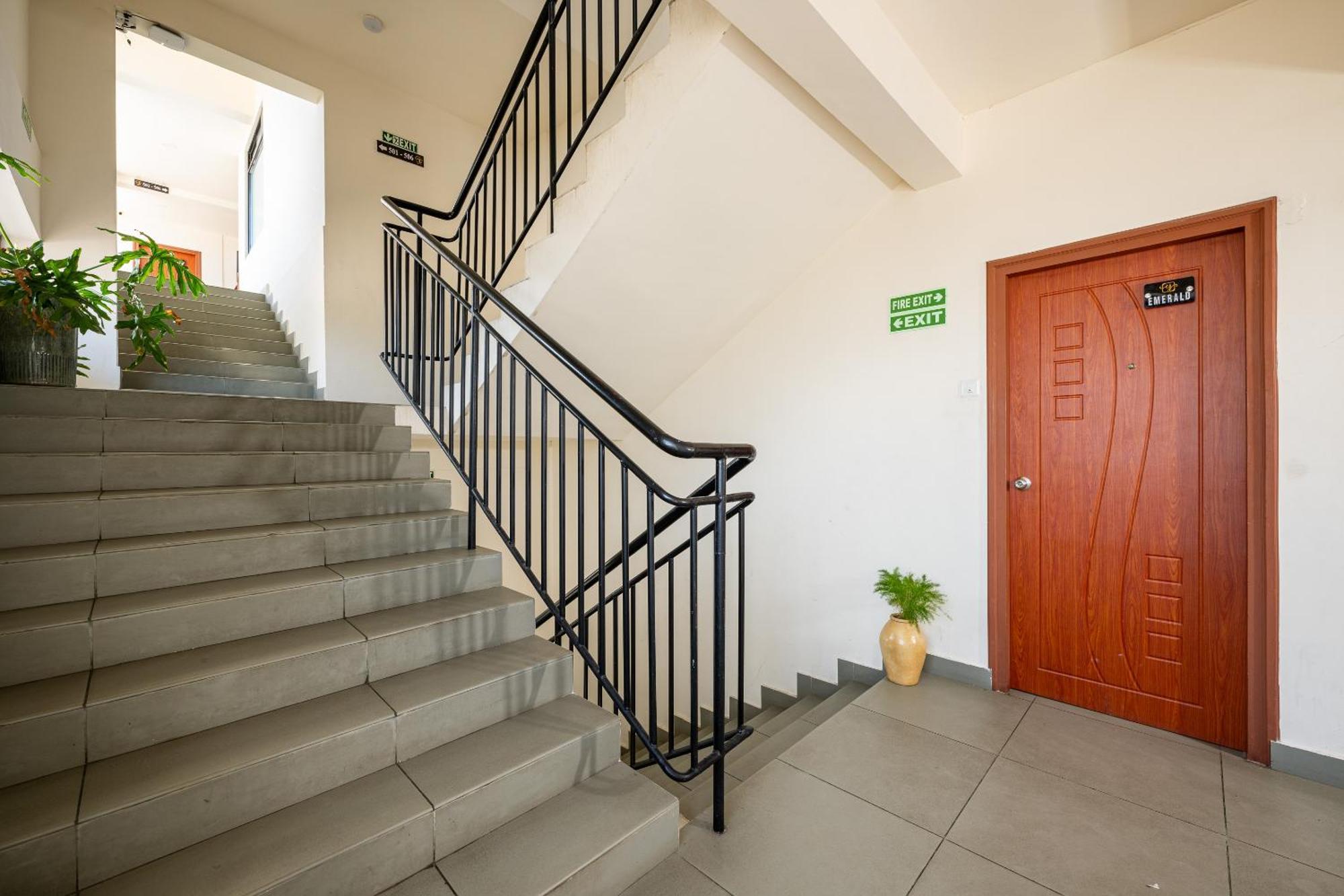 Cj Grande By Jesway Hotels & Resorts Kochi Exterior photo
