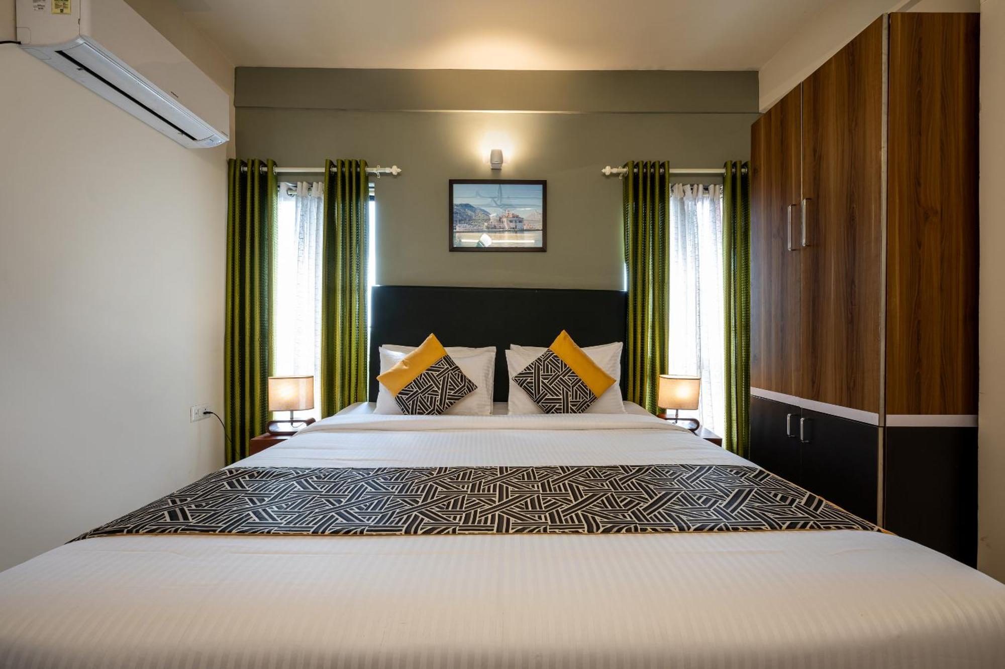 Cj Grande By Jesway Hotels & Resorts Kochi Exterior photo