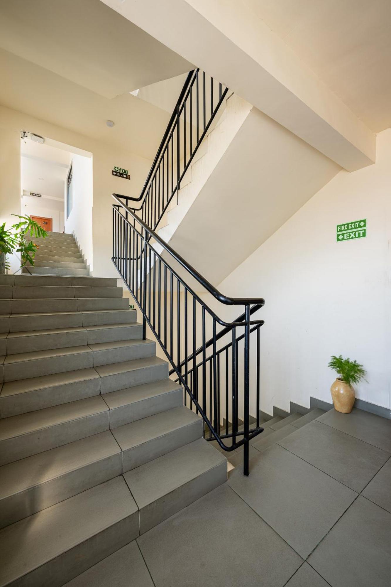 Cj Grande By Jesway Hotels & Resorts Kochi Exterior photo
